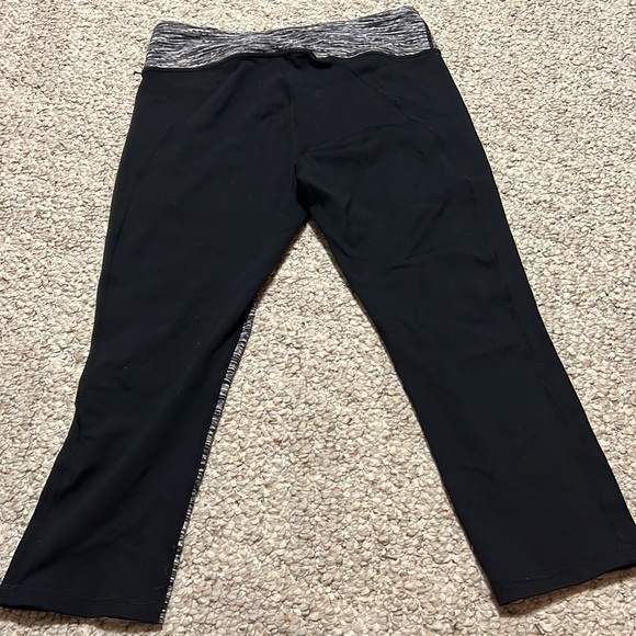 CAbi leggings cropped tech pants - Picture 2 of 4